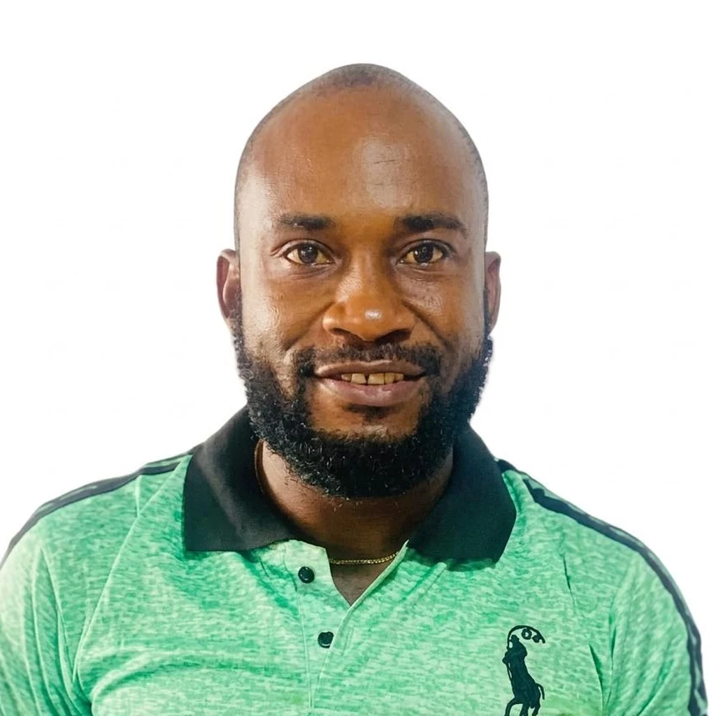Portrait de Thomas Njuma, diplômé de SQMI